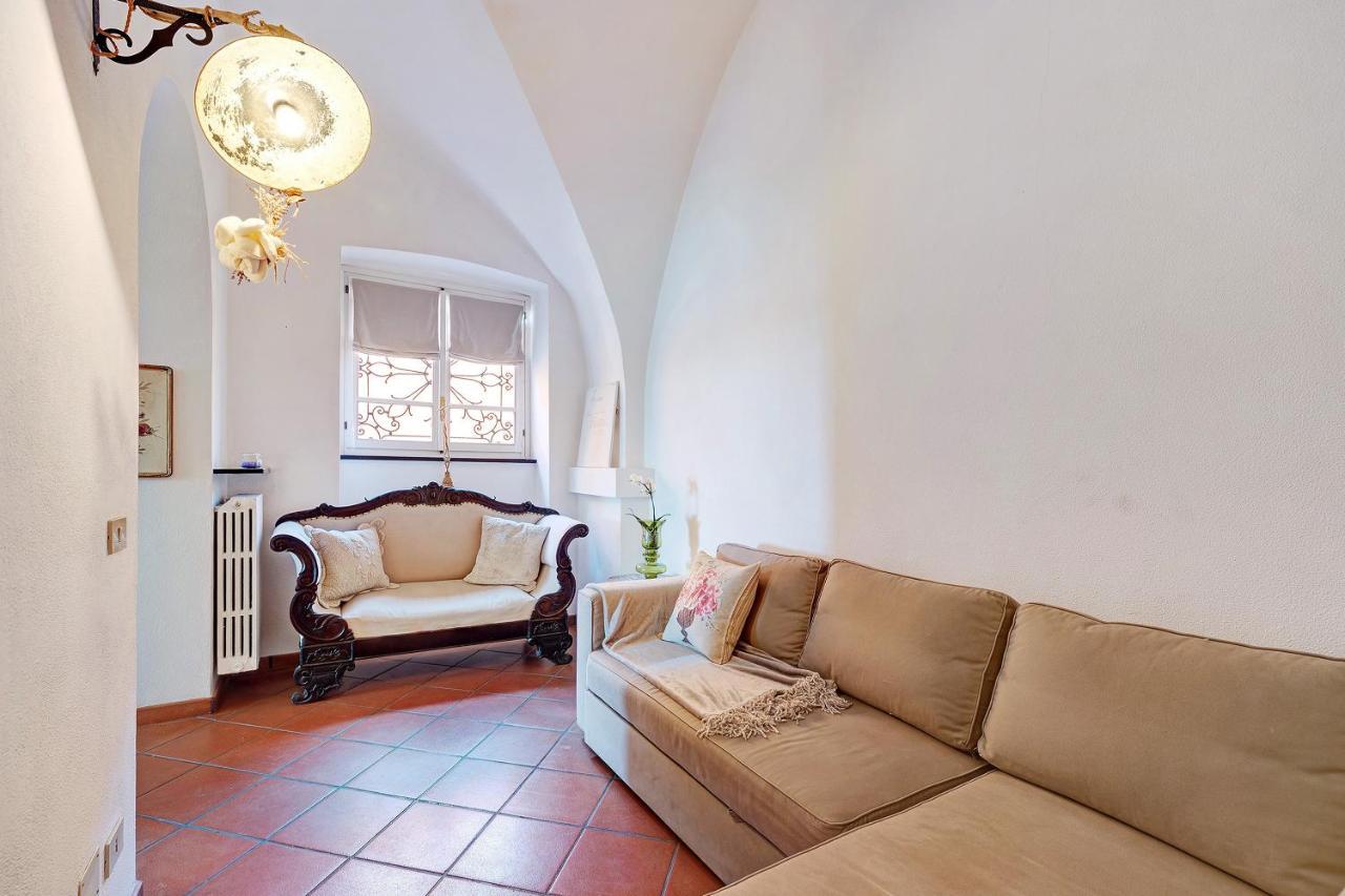 Residenza Stoechas White Appartement Albenga Buitenkant foto